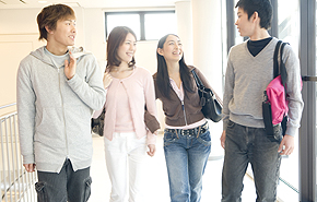 大学生・20歳以上なら、大人としての交流を